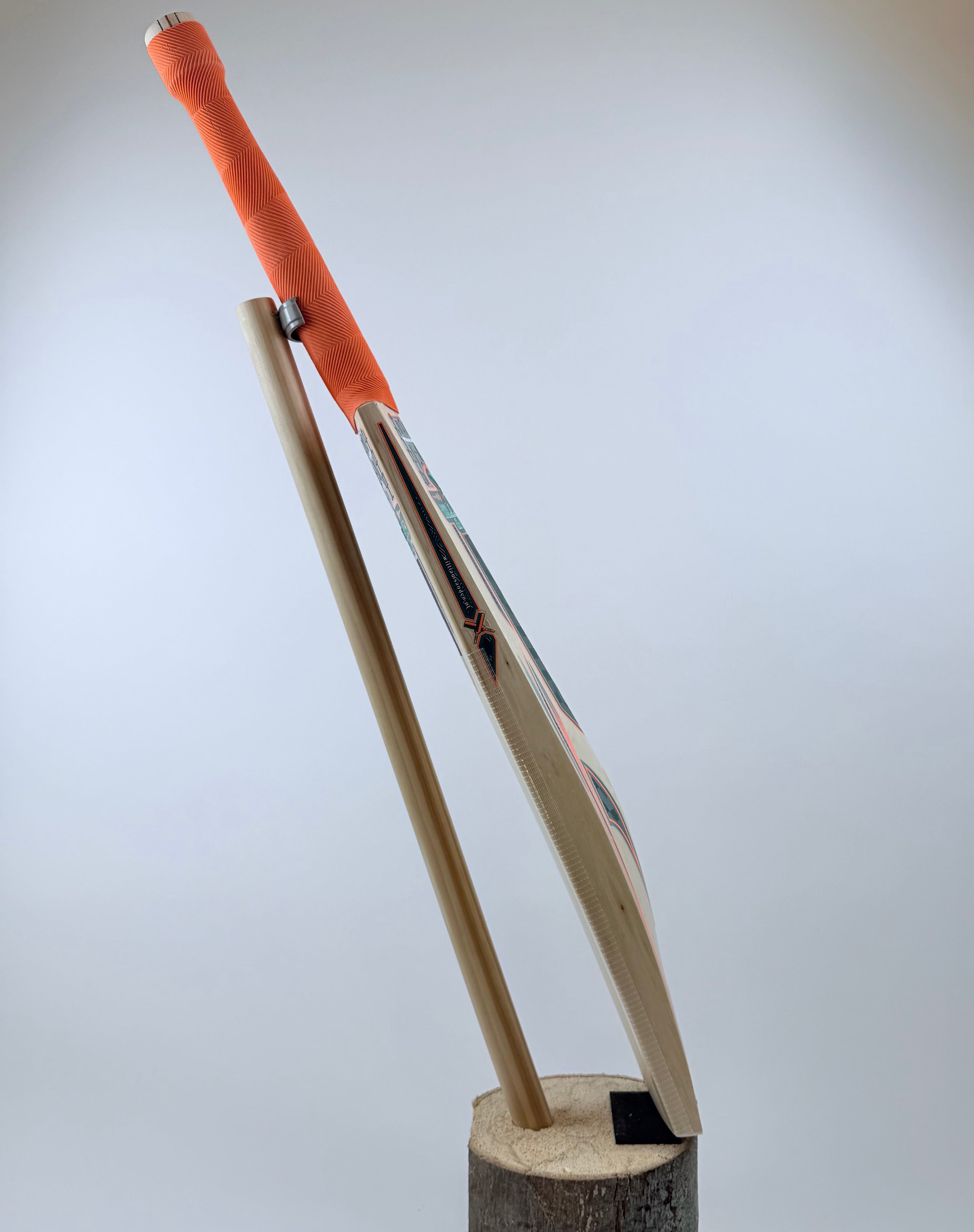 Elite Dutch Willow – Stock Bat 15 | 2lb 10.5oz | Mid Profile | 38mm Edges