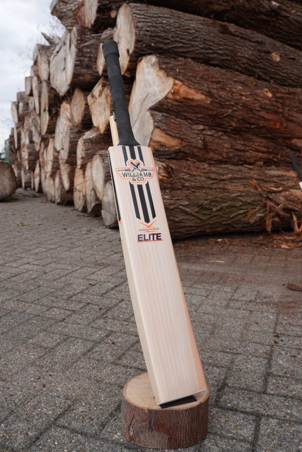 My custom dutch willow cricket bat
